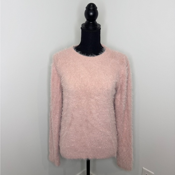A new day Fuzzy Pale Pink Women’s Sweater (S) - Picture 2 of 6